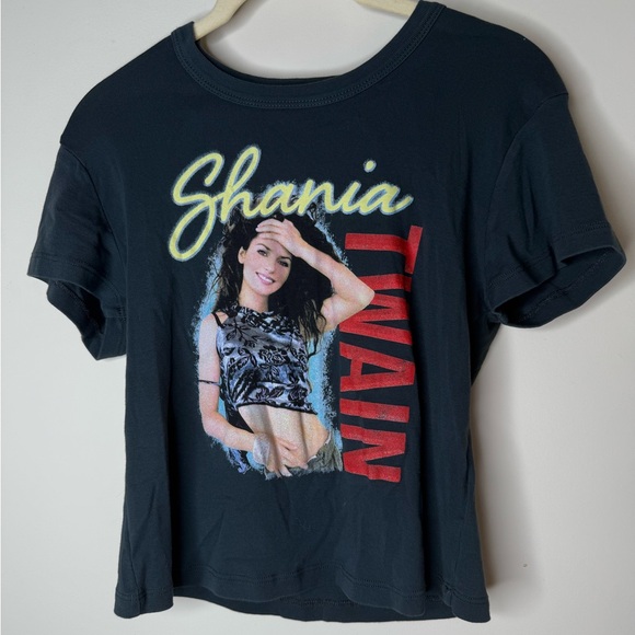 Daydreamer Shania Twain Up! Crop - Picture 1 of 4
